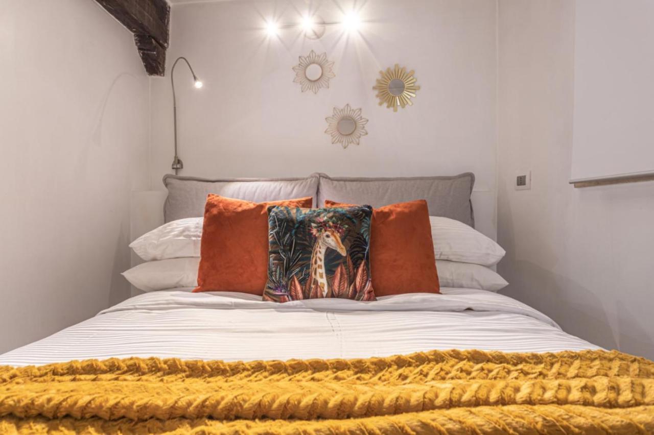 Lucrezia Apartment - Close To Piazza Navona ローマ エクステリア 写真